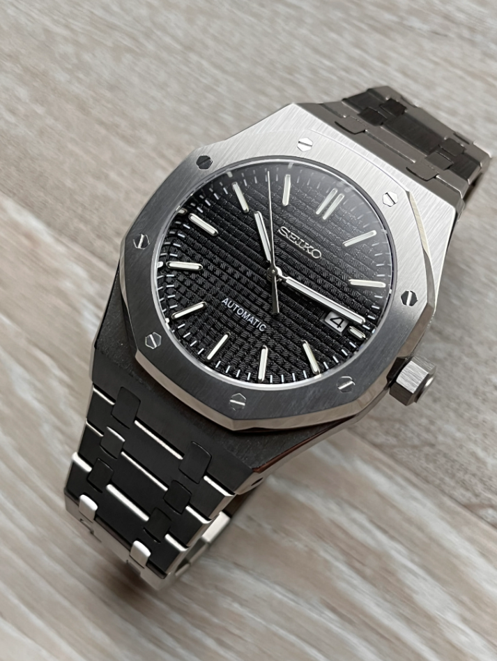 Black Royal Oak Seiko mod
