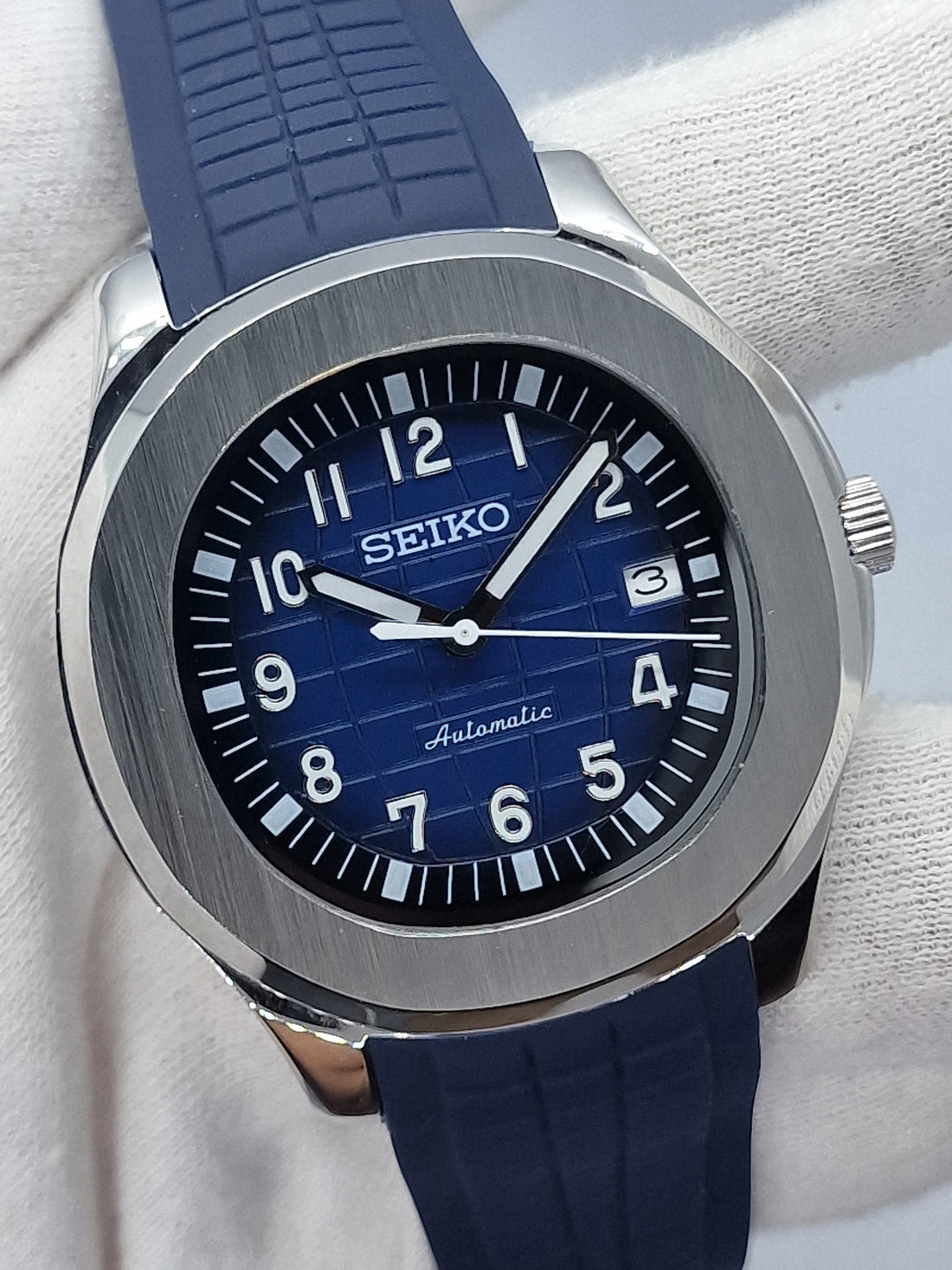 Blue Aquanaut Seiko mod