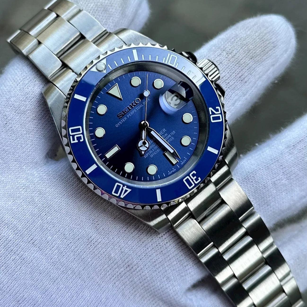 Blue Submariner Seiko mod