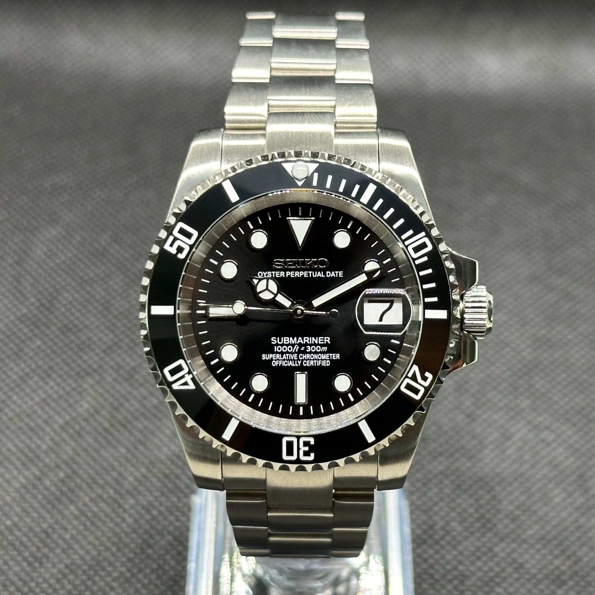 Black Submariner Seiko mod