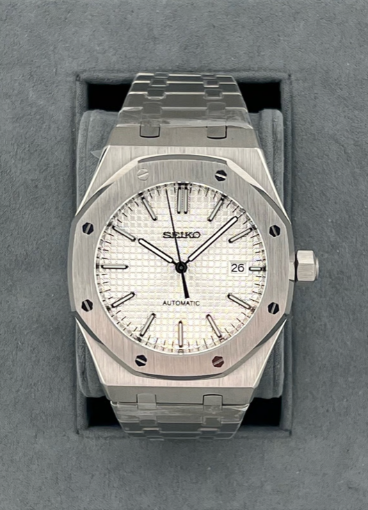 White Royal Oak Seiko mod
