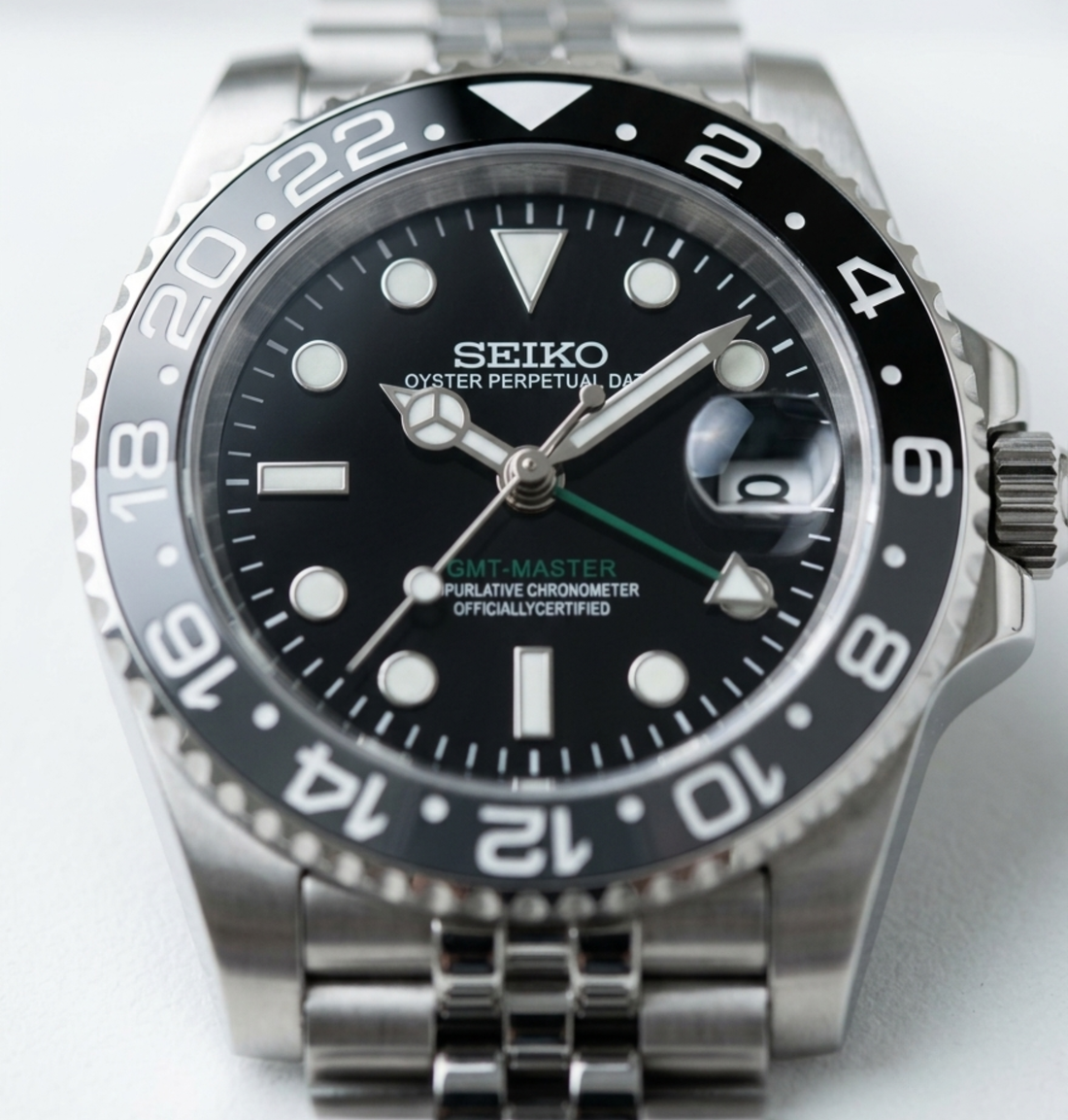 Bruce Wayne GMT