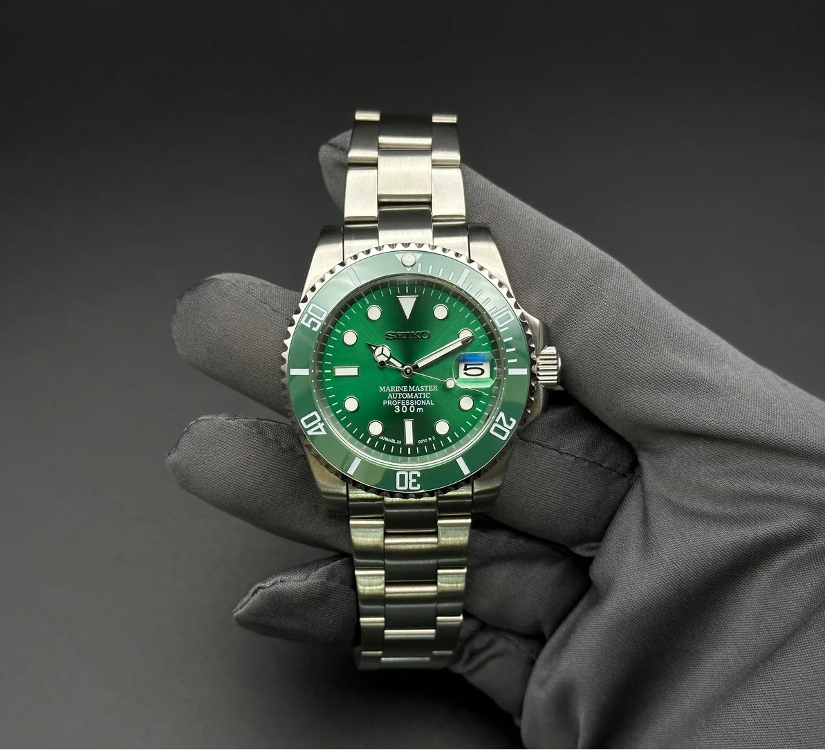 Hulk Submariner Seiko mod